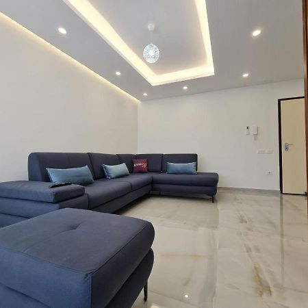 Alvi Apartment Golem  Exterior photo